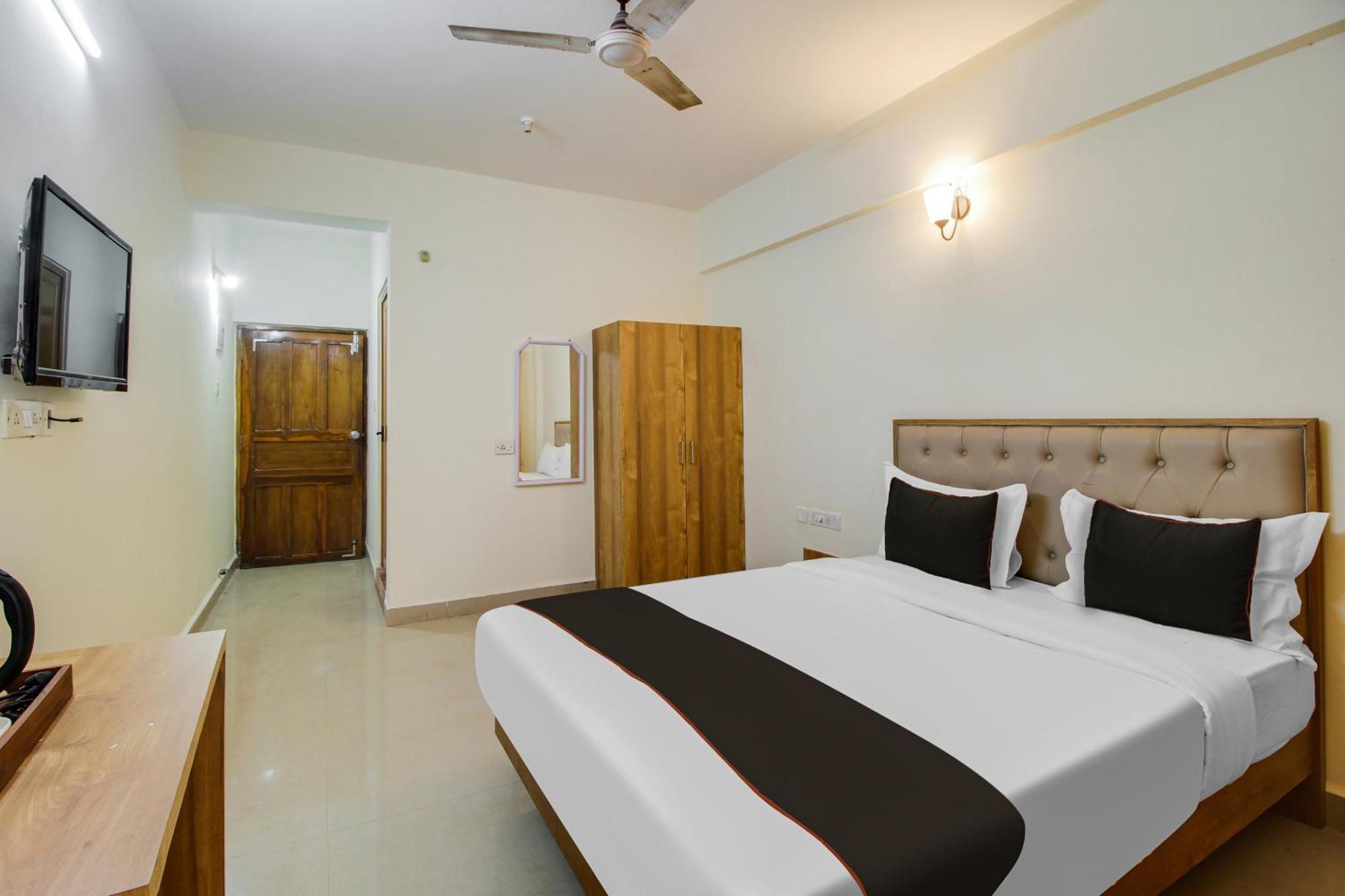 Declassio By Goa'S Pearl Near Aguada Fort Hotel Nerul  Exterior photo